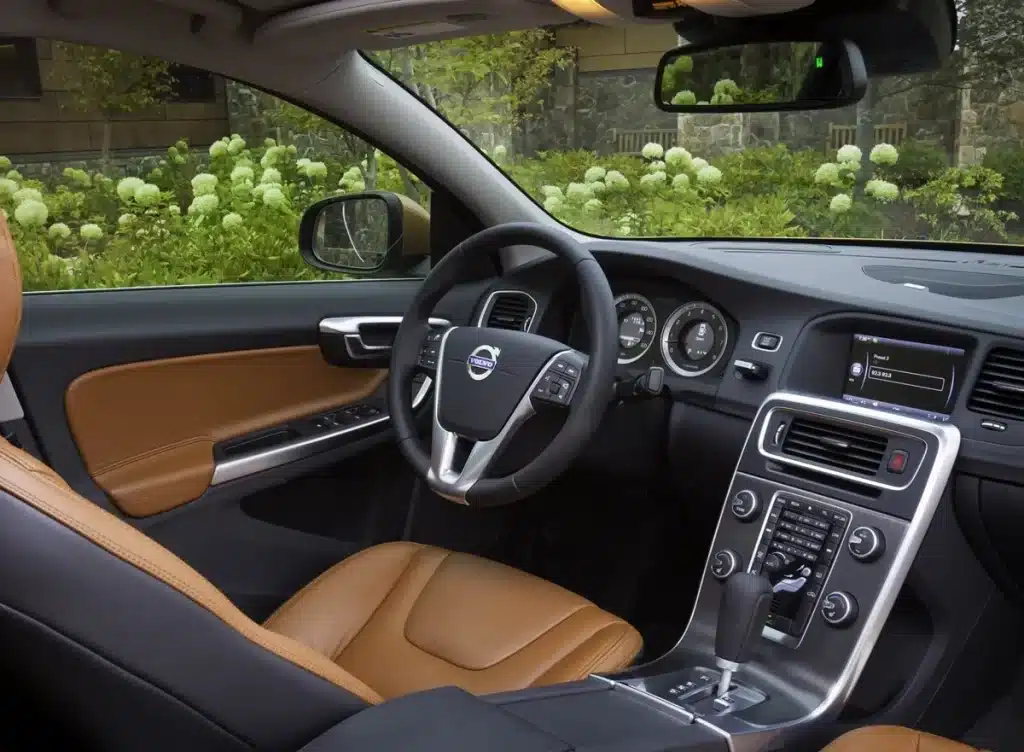 intérieur de la volvo s60 t6